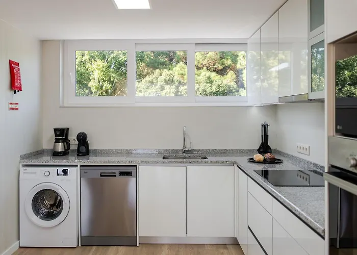 Shoreline Escape By Portugal Active 公寓 埃斯波森迪