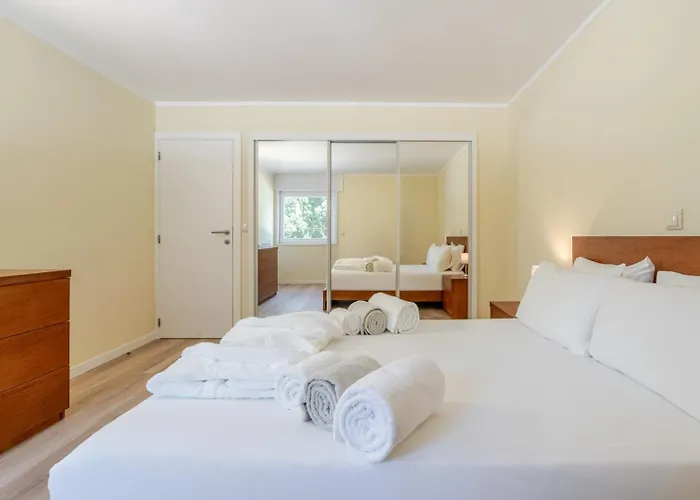 Shoreline Escape By Portugal Active